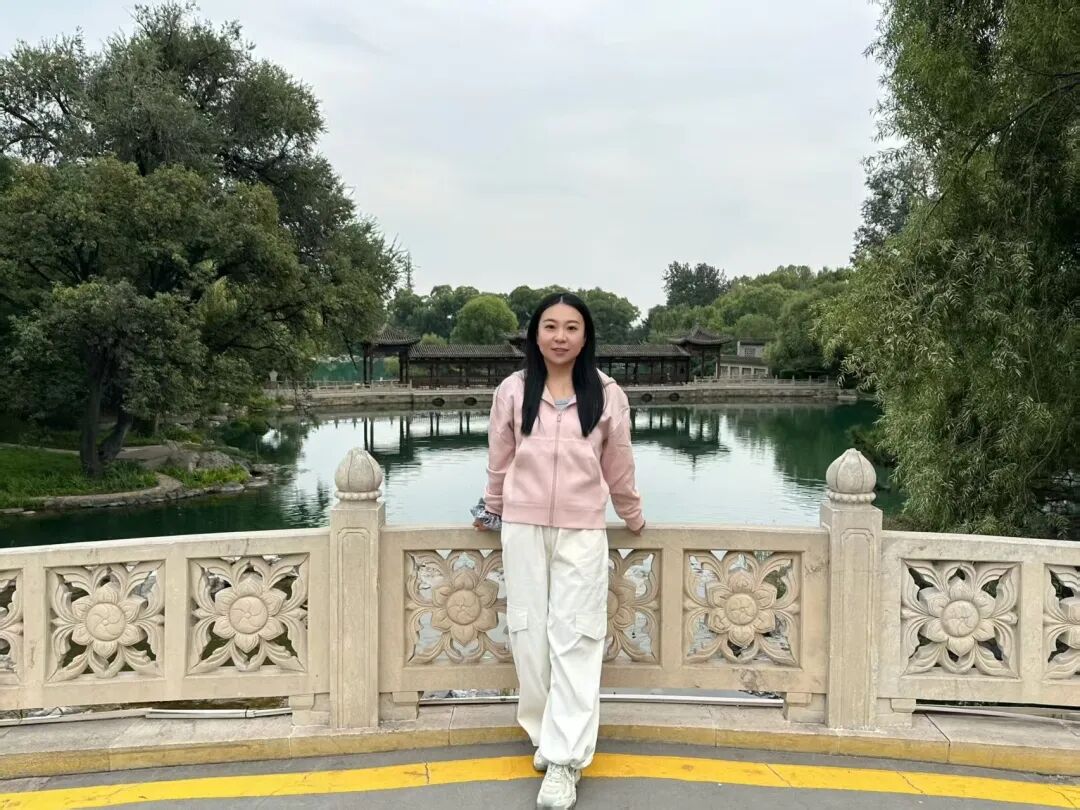 办公室 刘培锋.jpg